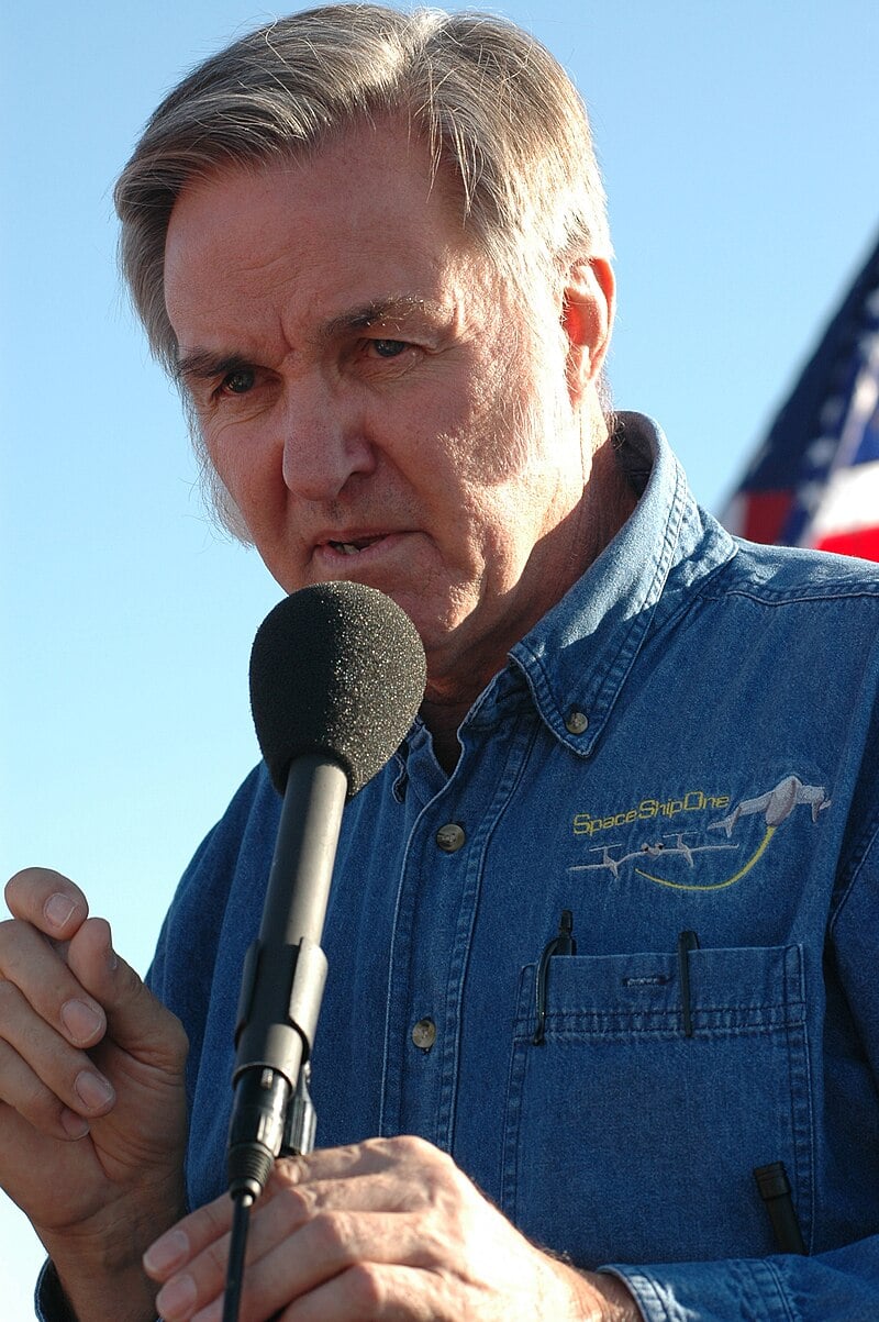 Burt Rutan speaking in 2004